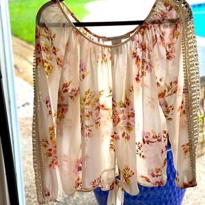 AMERICAN RAG CIE Semi Sheer Floral Chiffon Tie-Front Keyhole Lace Sleeve Blouse